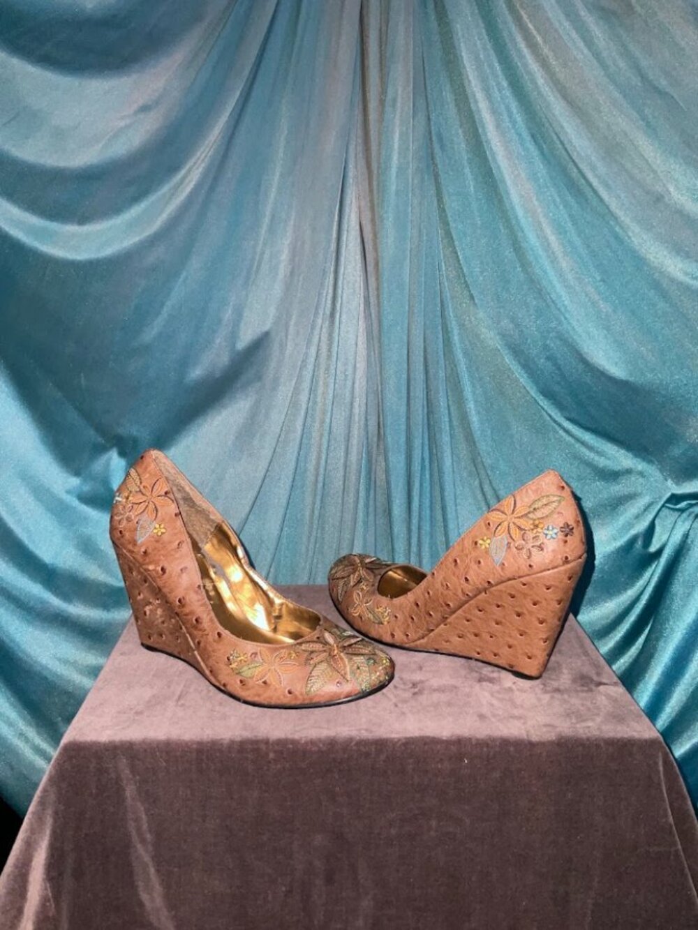 Michael Antonio Brown Vegan Leather Embroidered Wedge Pumps Floral Boho